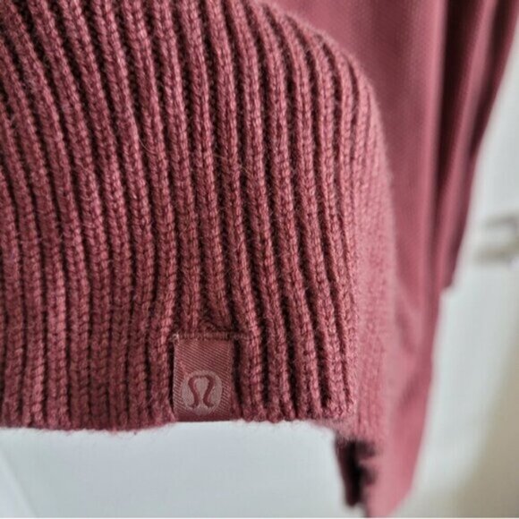 Lululemon Smokey Red Cashlu Crossover Back Sweater Size 8 - Picture 7 of 9